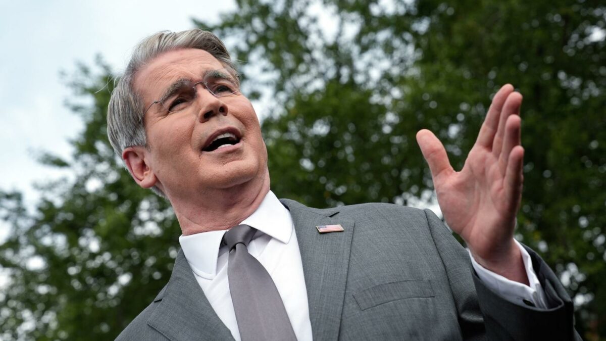 Scott Bessent, US treasury secretary, speaks to members of the media outside the White House in Washington, DC, US, on Thursday, Aug. 20, 2026.