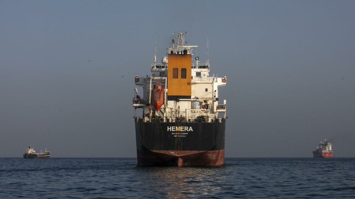 The Iran war already has a winner: The world’s largest shipbroker notching record earnings from the ‘exceptional volatility’ in the Strait of Hormuz